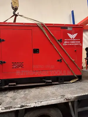 Heavy Duty Uk Cummins 110kva Generator