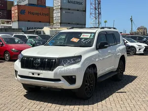 Toyota Land Cruiser Prado 2021 White