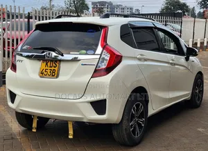Honda Fit 2017 Pearl