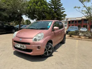 Toyota Passo 2012
