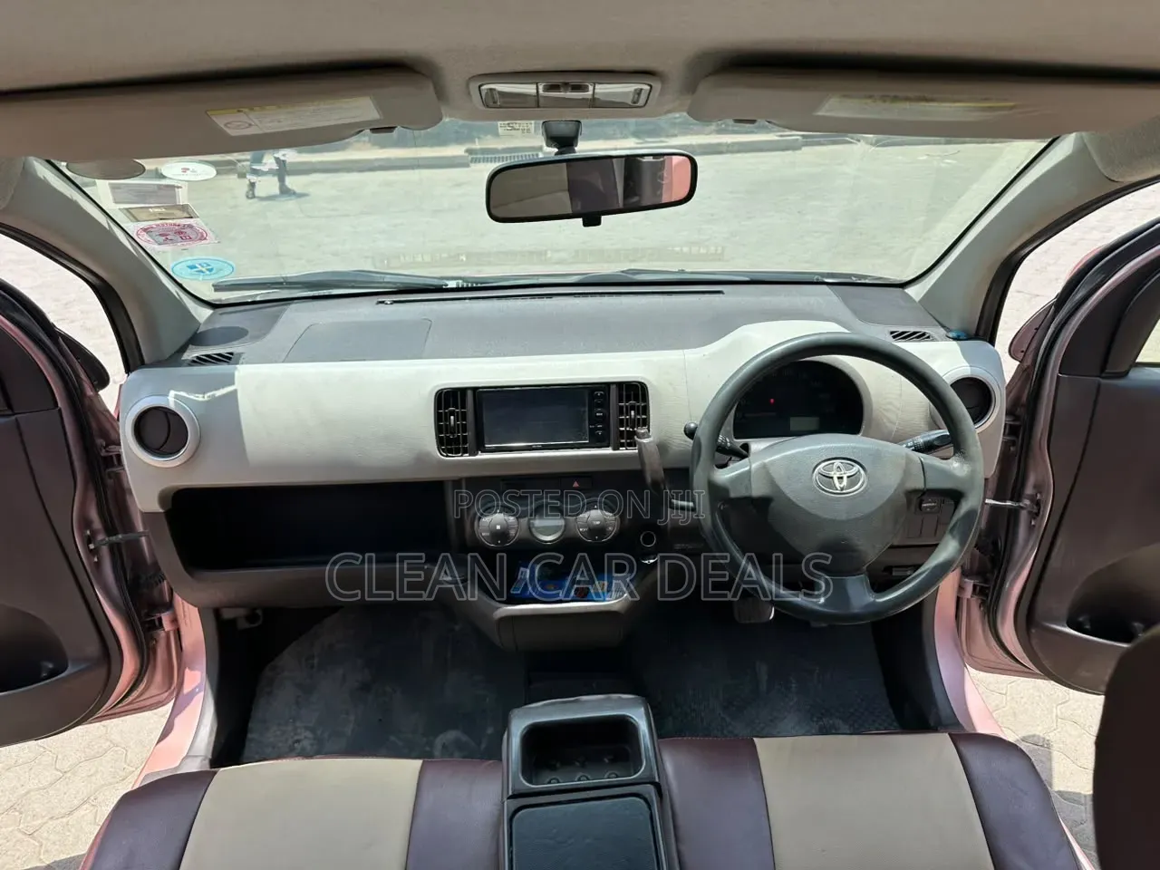 Toyota Passo 2012