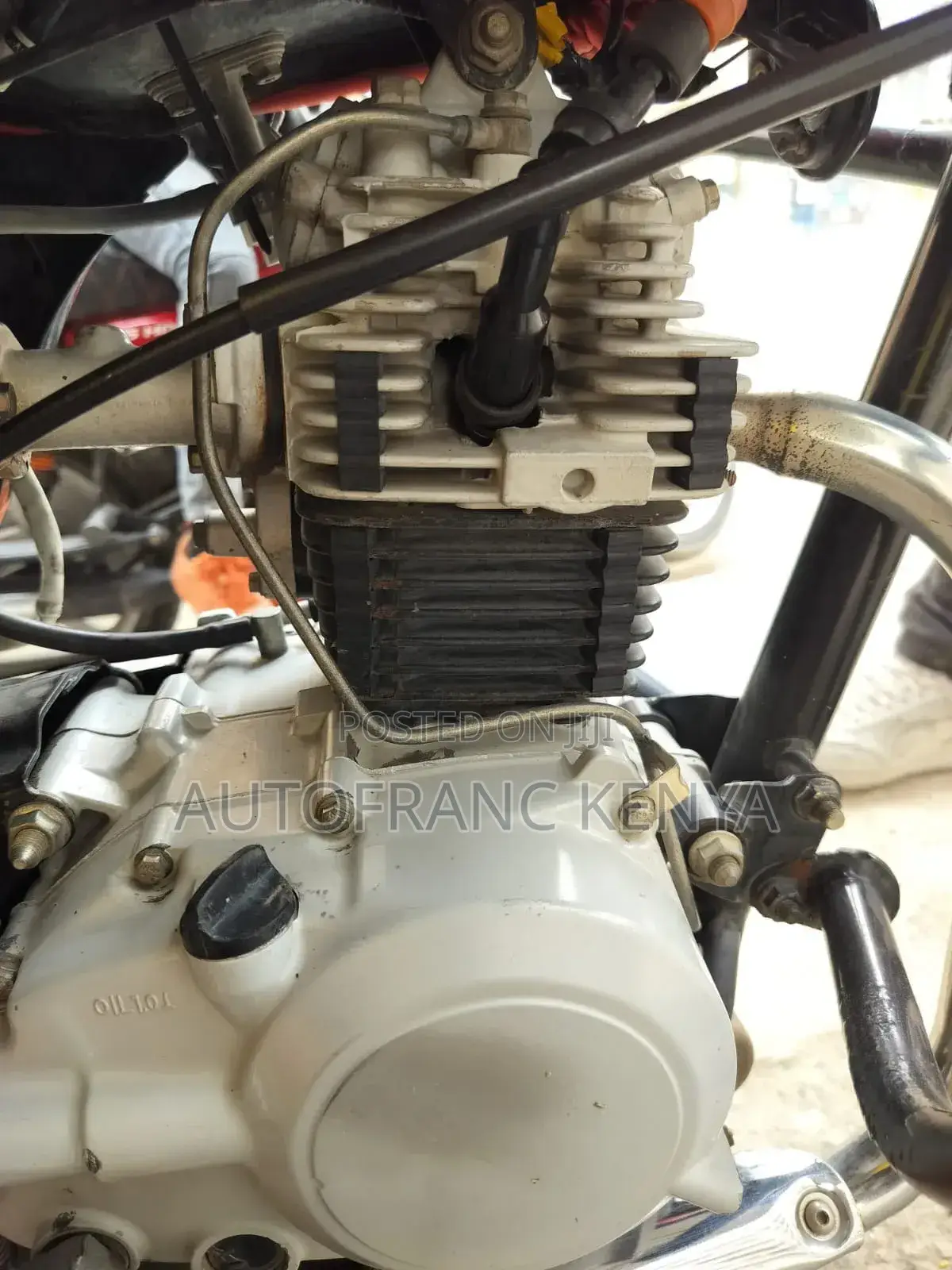 Bajaj Boxer 100 2024 Red