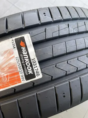 225 /55 R19 Hankook Tyres 99v Ventus Prime 4