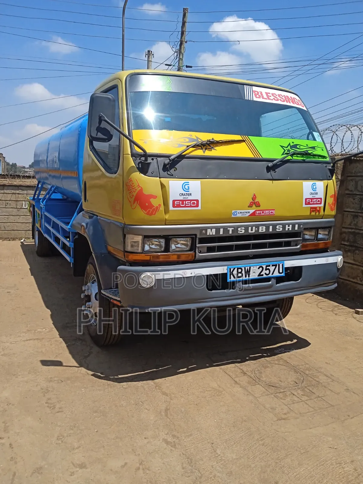Mitsubishi Fh Water Boozer 2013 Yellow