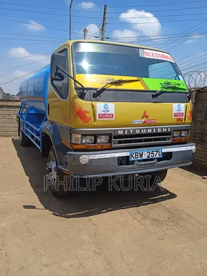 Mitsubishi Fh Water Boozer 2013 Yellow