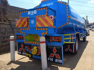 Mitsubishi Fh Water Boozer 2013 Yellow
