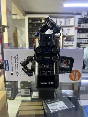 Zoom H6studio 6-Track Handy Recorder With 32-Bit Float Recording