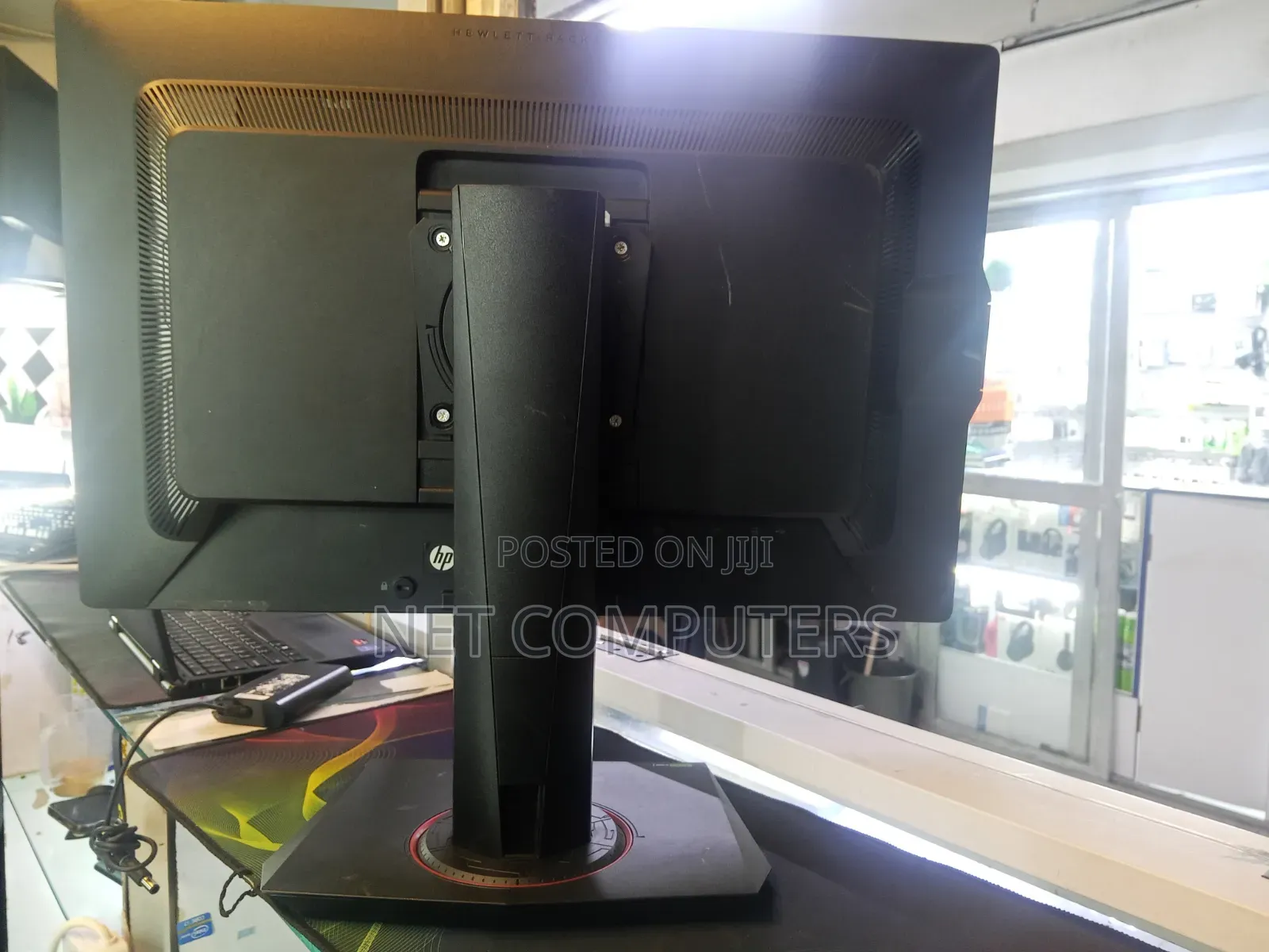 HP Z24i Display Monitor
