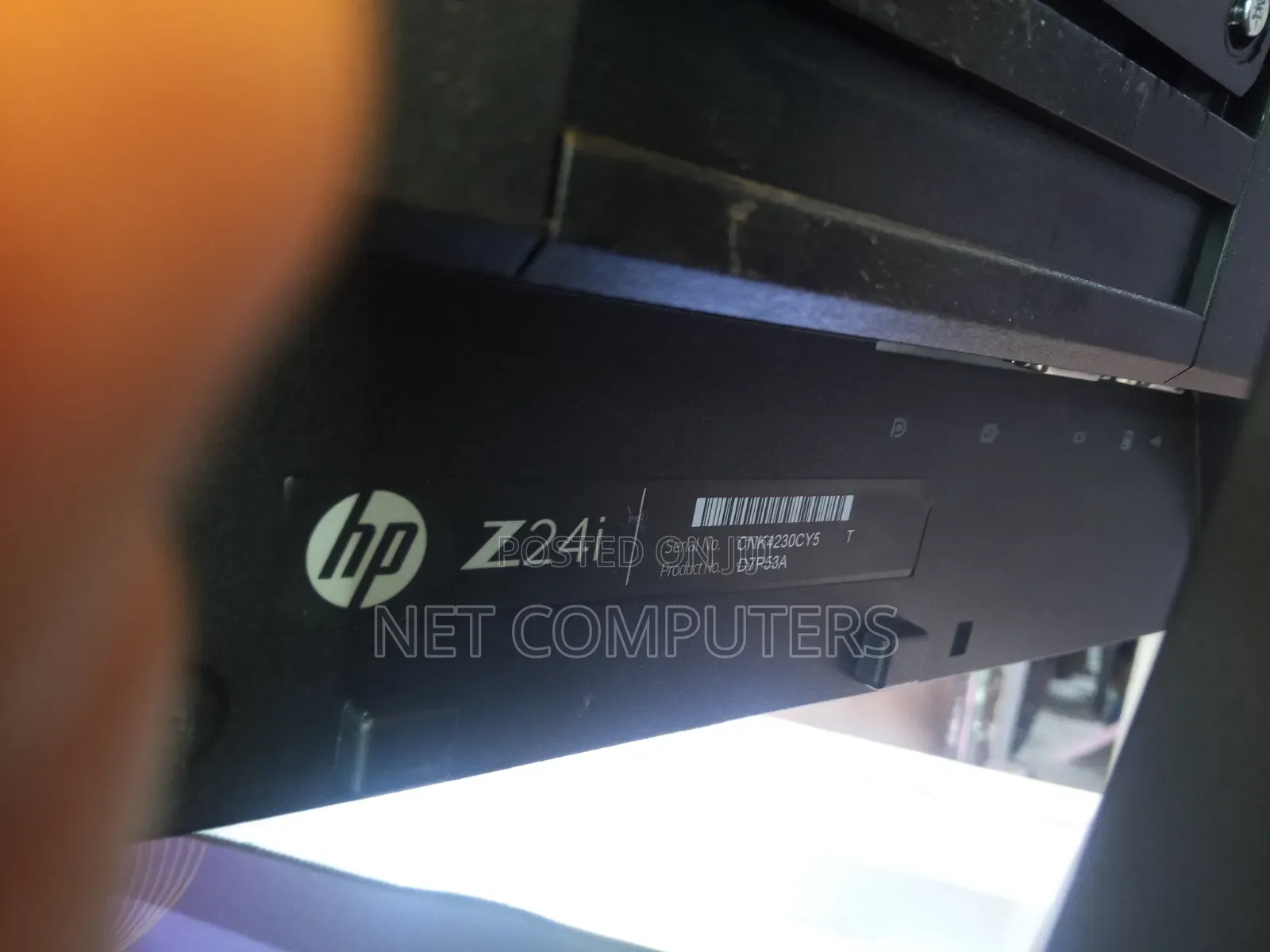 HP Z24i Display Monitor