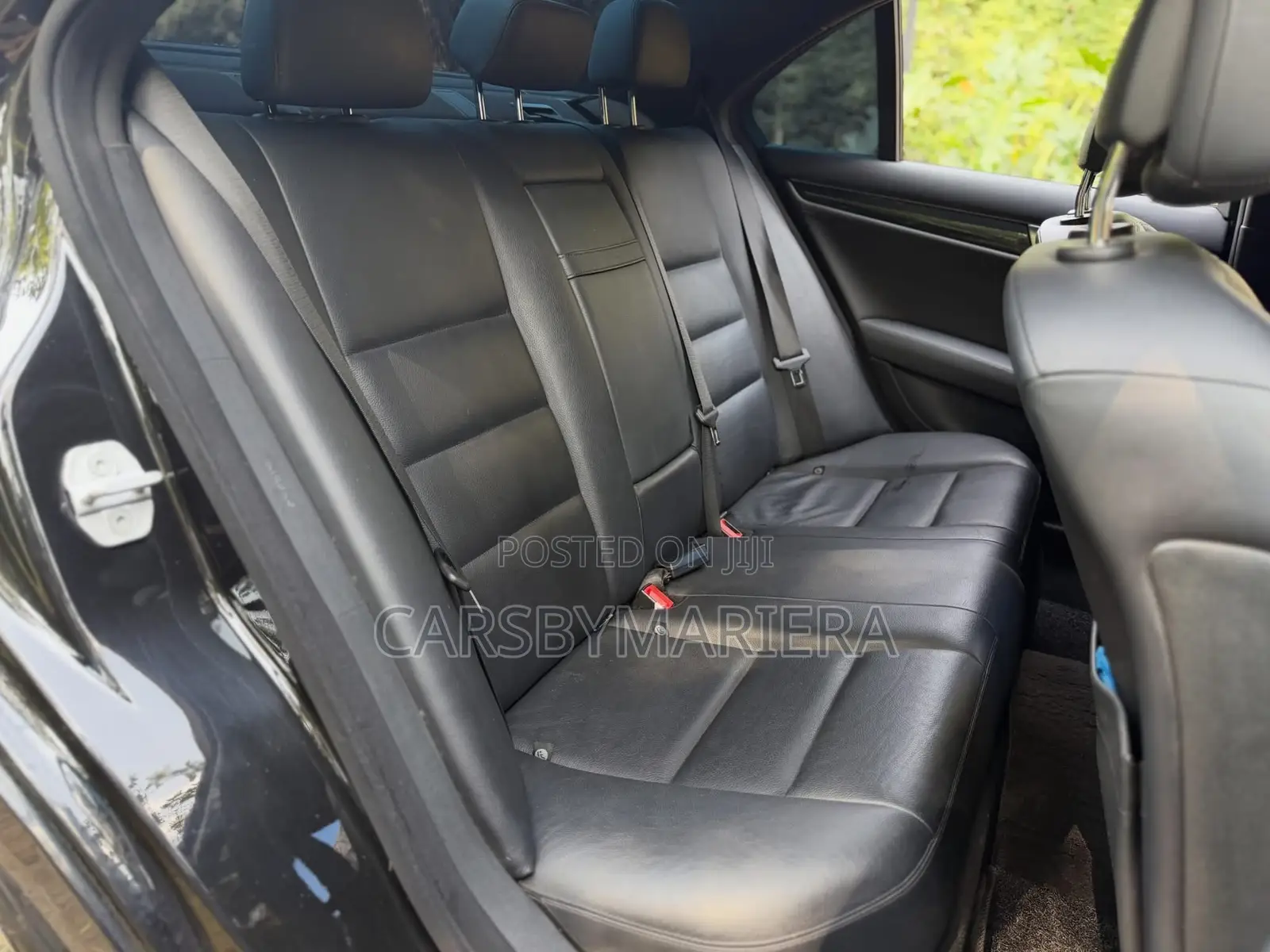 Mercedes-Benz C200 2012 Black