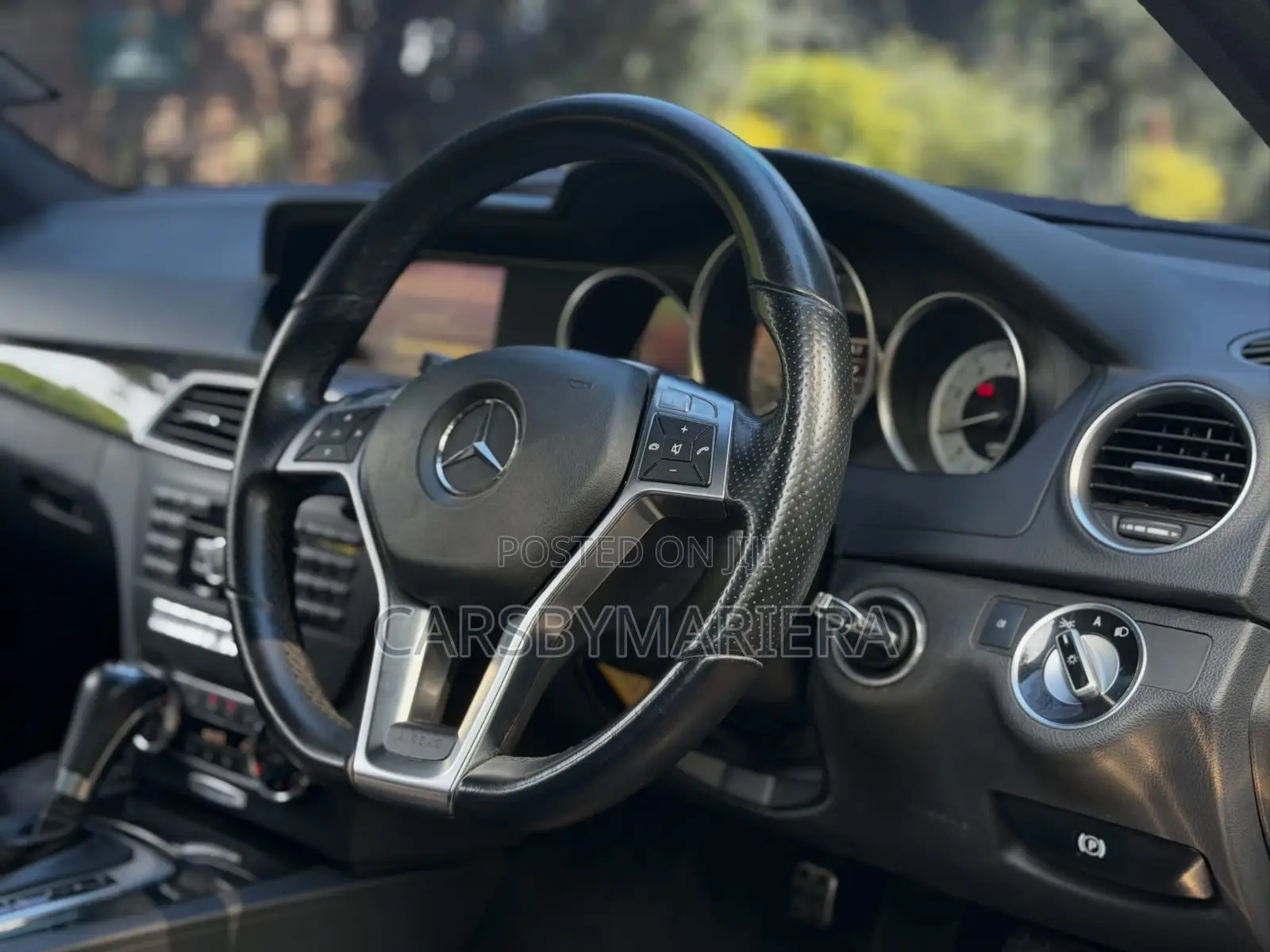Mercedes-Benz C200 2012 Black