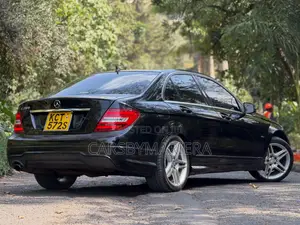 Mercedes-Benz C200 2012 Black