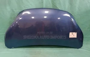 Bonnet Nissan Serena C27 2017