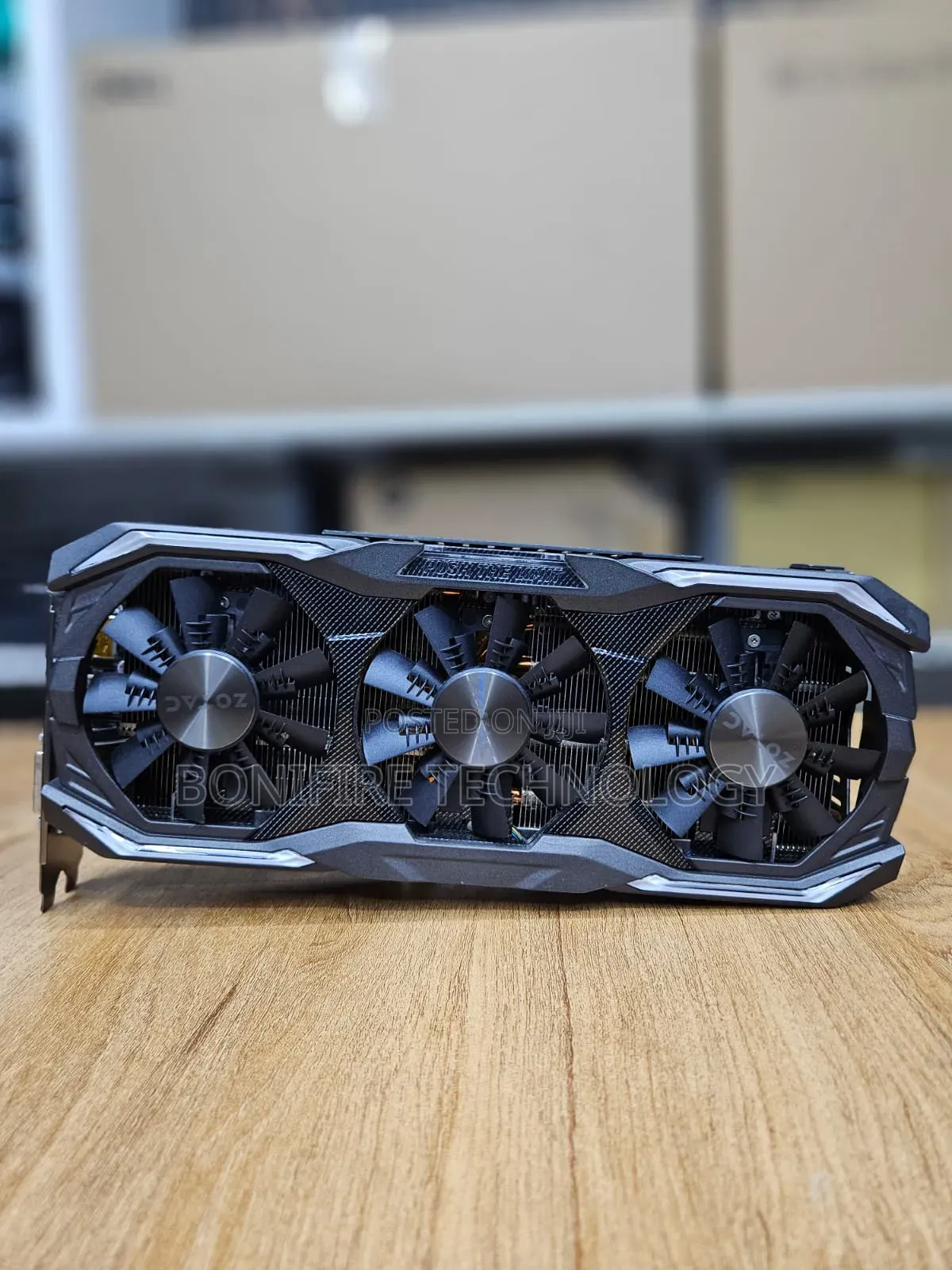 Zotac Nvidia GeForce GTX 1080 AMP Extreme
8gb GDDR5X vRAM