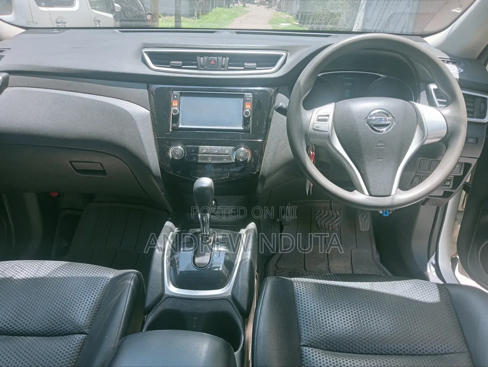 Nissan X-Trail 2.0 Petrol FWD 2015 White