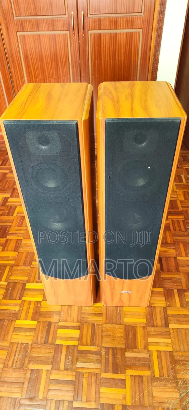 Column Speakers