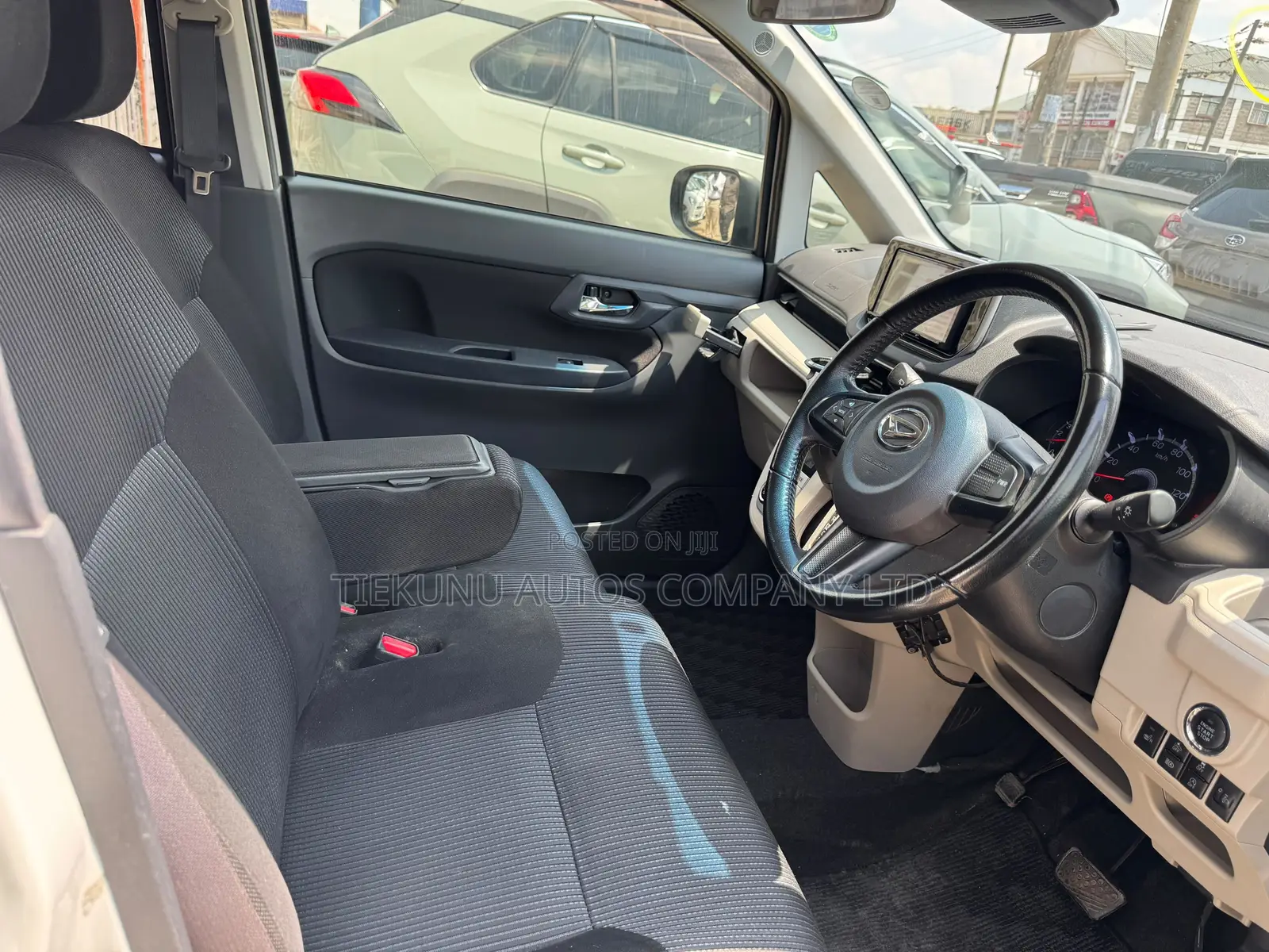 Daihatsu Move 2019 White