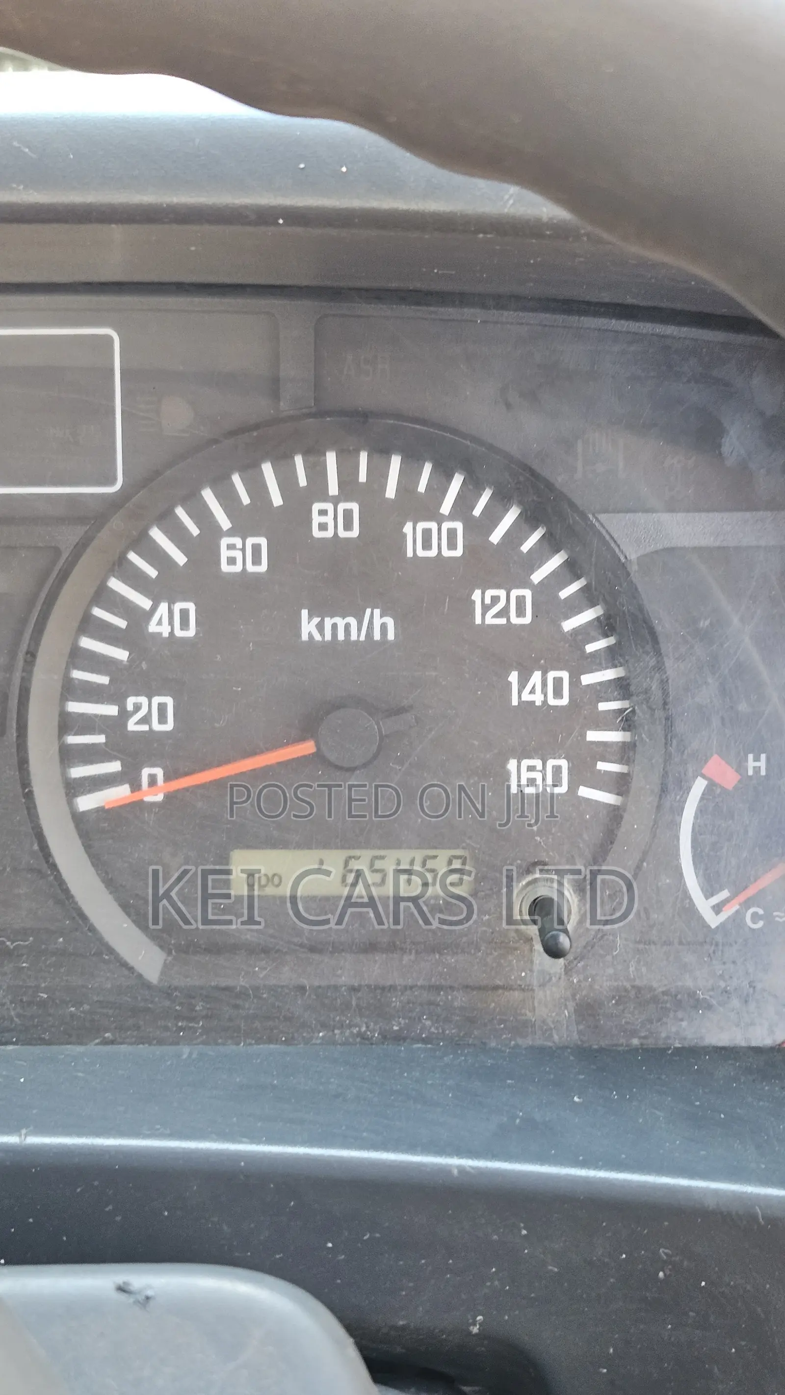 Isuzu NMR Truck 2020 White