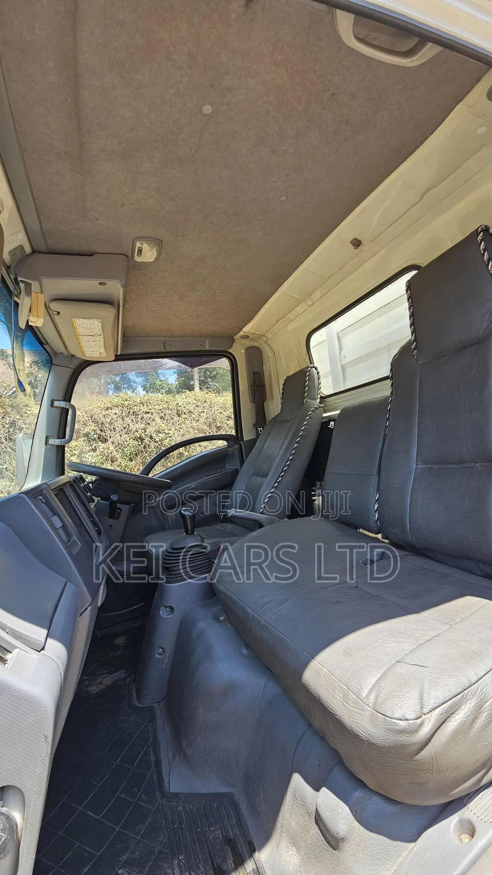 Isuzu NMR Truck 2020 White