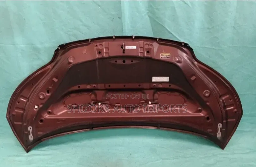 Bonnet Toyota Spade Ncp141 2012