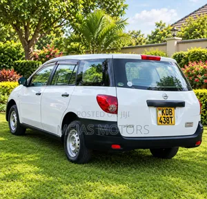 Nissan Advan 2014 White