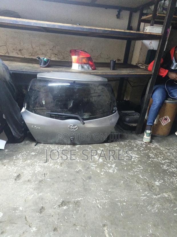 Tail Gate Vitz