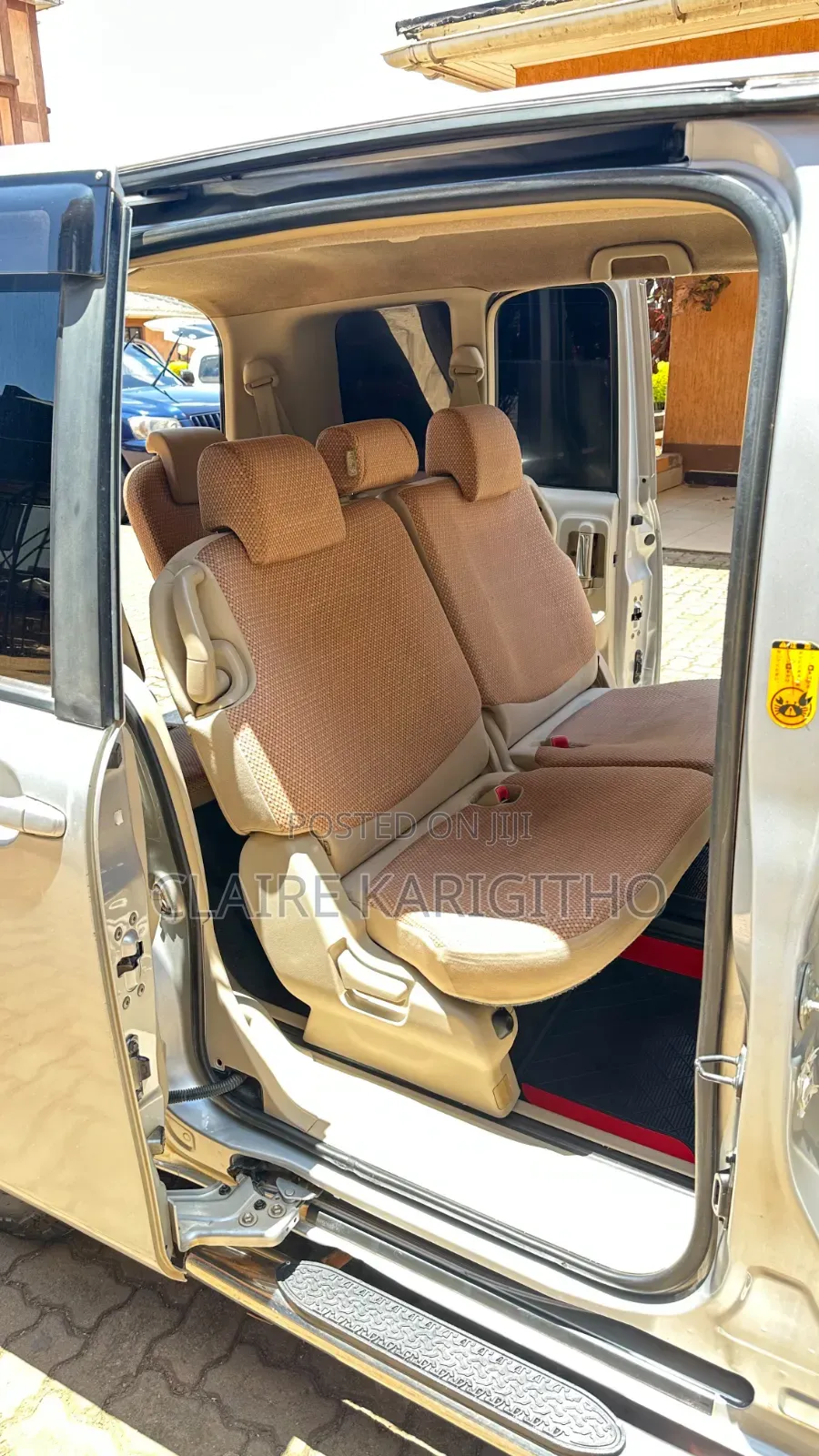 Toyota Sienta 2013 Silver