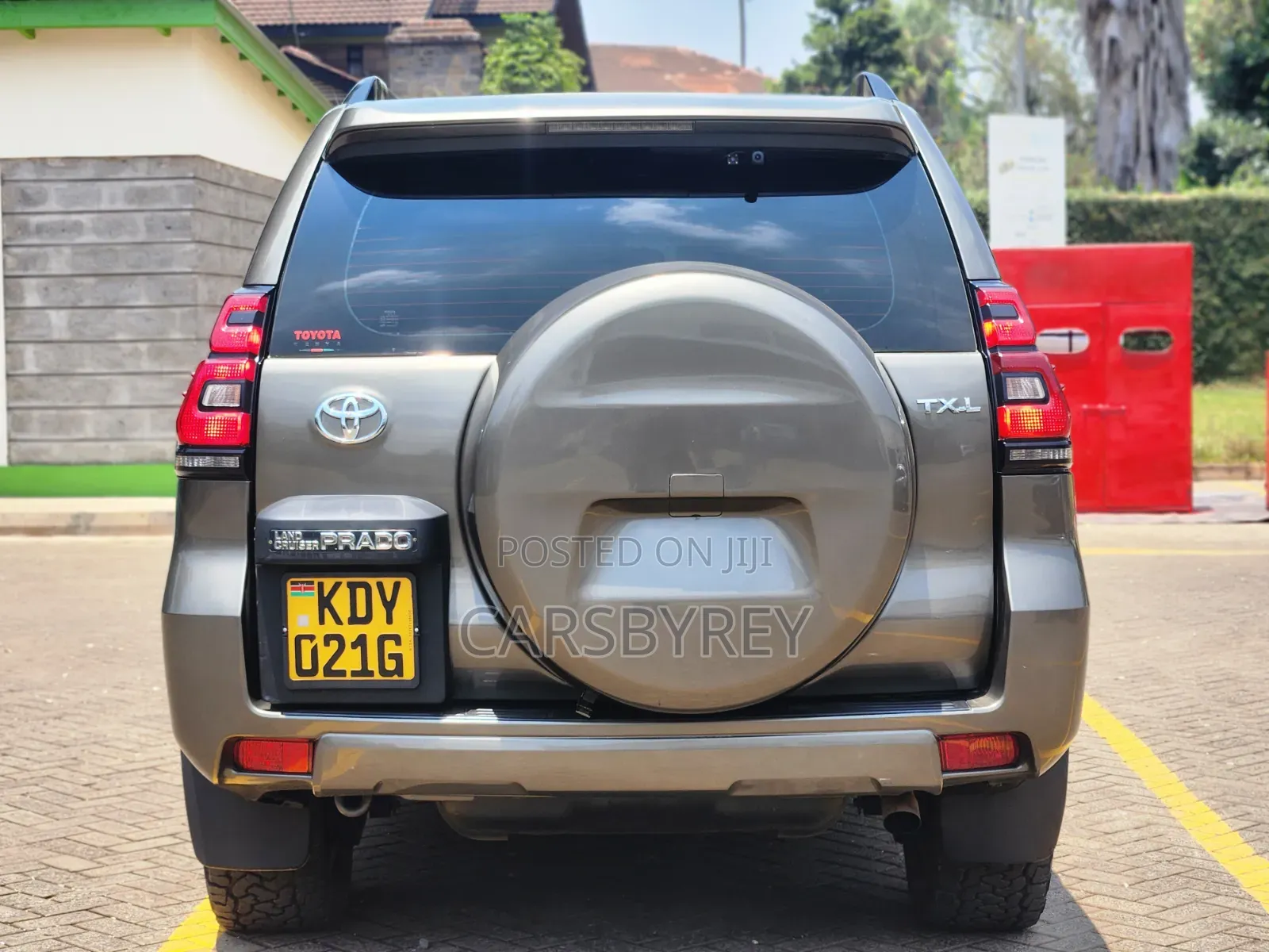 Toyota Land Cruiser Prado 2015 Brown