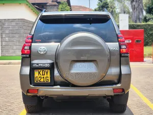 Toyota Land Cruiser Prado 2015 Brown