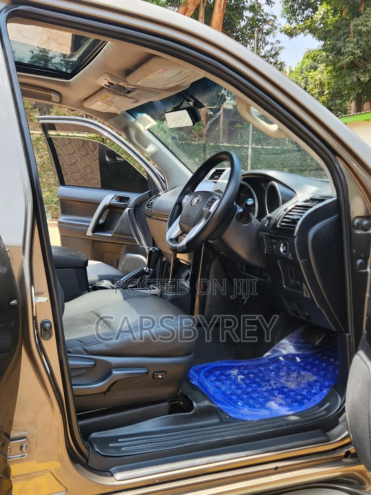 Toyota Land Cruiser Prado 2015 Brown