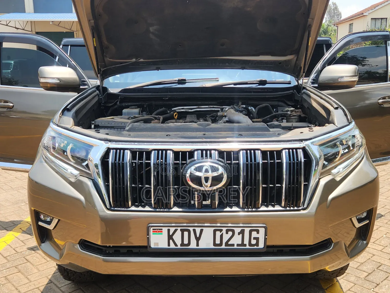 Toyota Land Cruiser Prado 2015 Brown