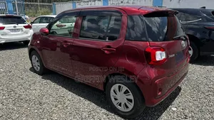 Toyota Passo 2020 Red