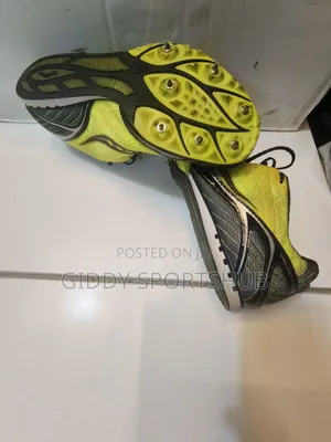 Velocity 4 Second Hand Sprinter Spikes