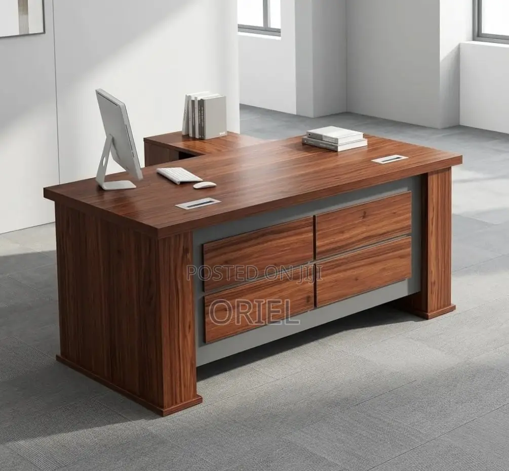 1600mm Executive Office Desk : Modern Desk for Staff