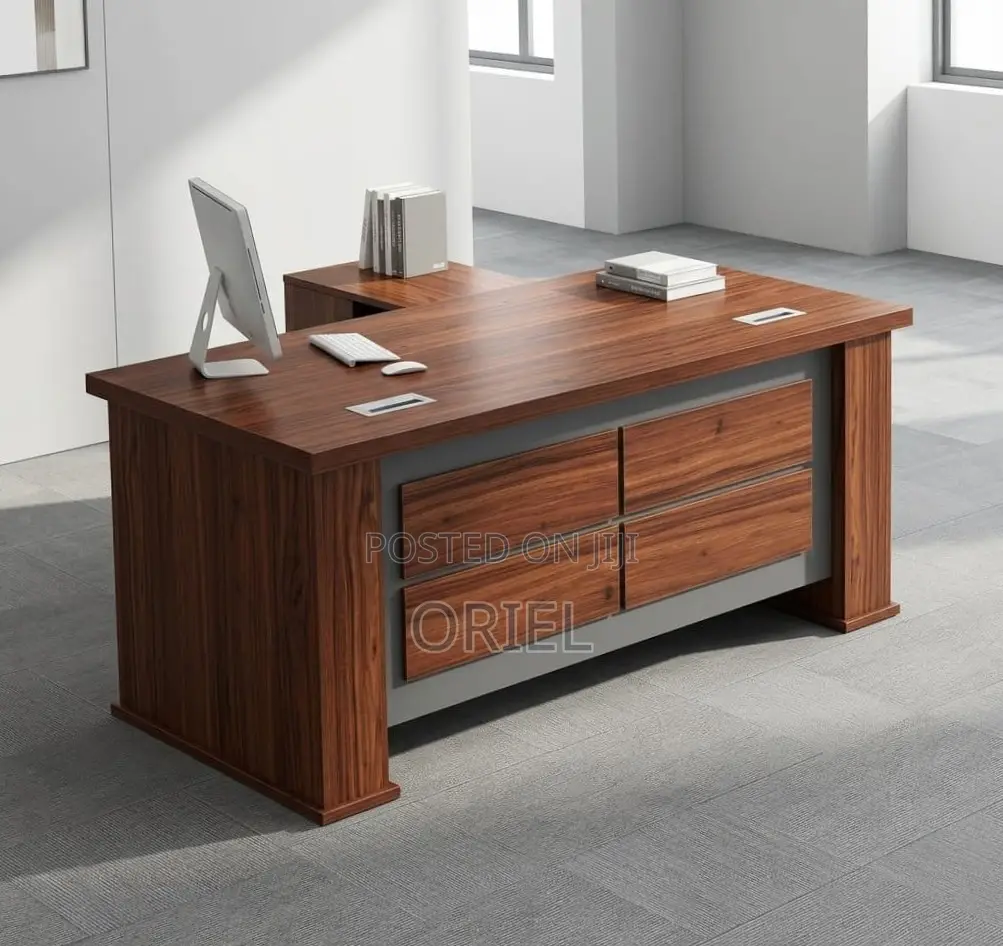1600mm Executive Office Desk : Modern Desk for Staff