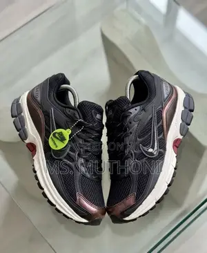 The V2K Run Nike Zoom Vomero Size 38-45