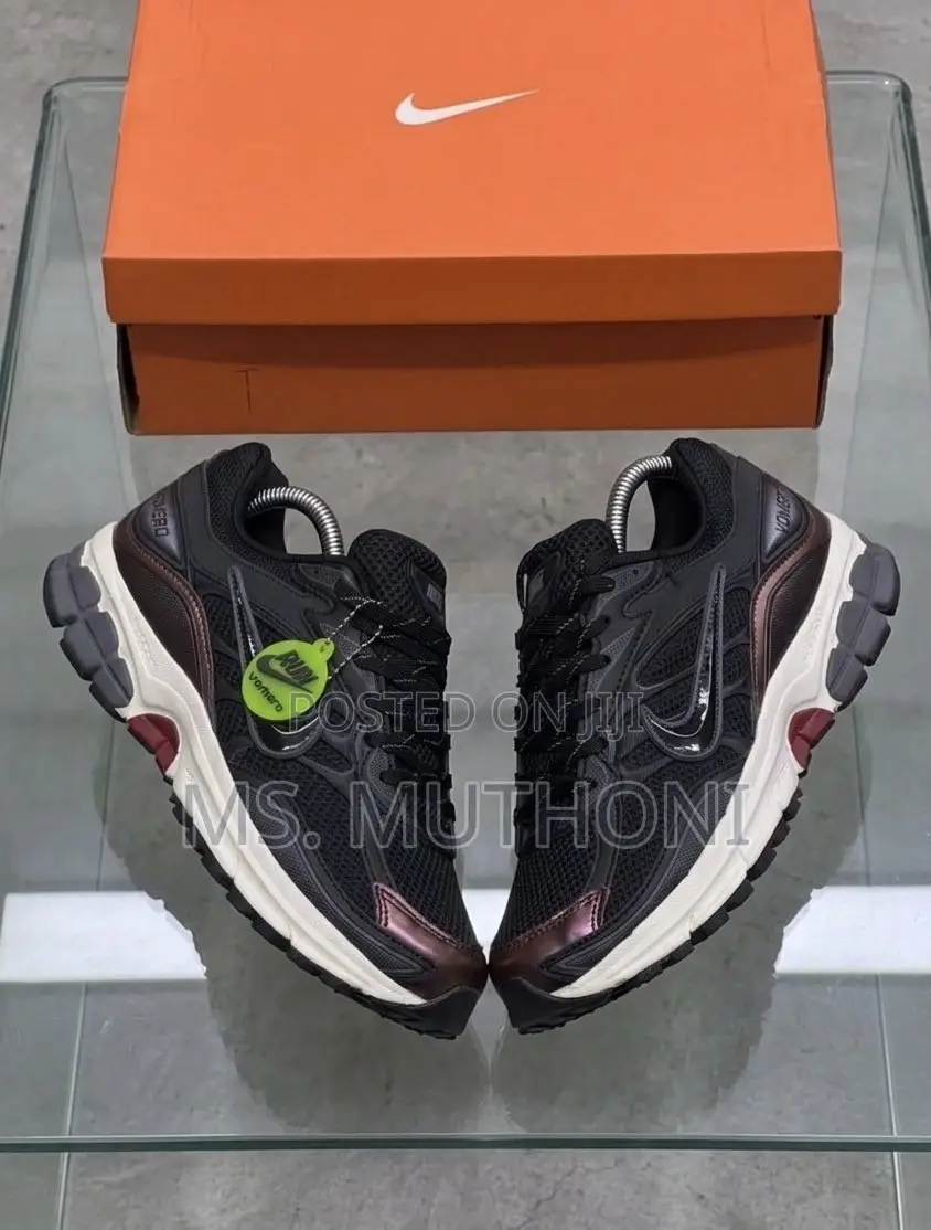 The V2K Run Nike Zoom Vomero Size 38-45