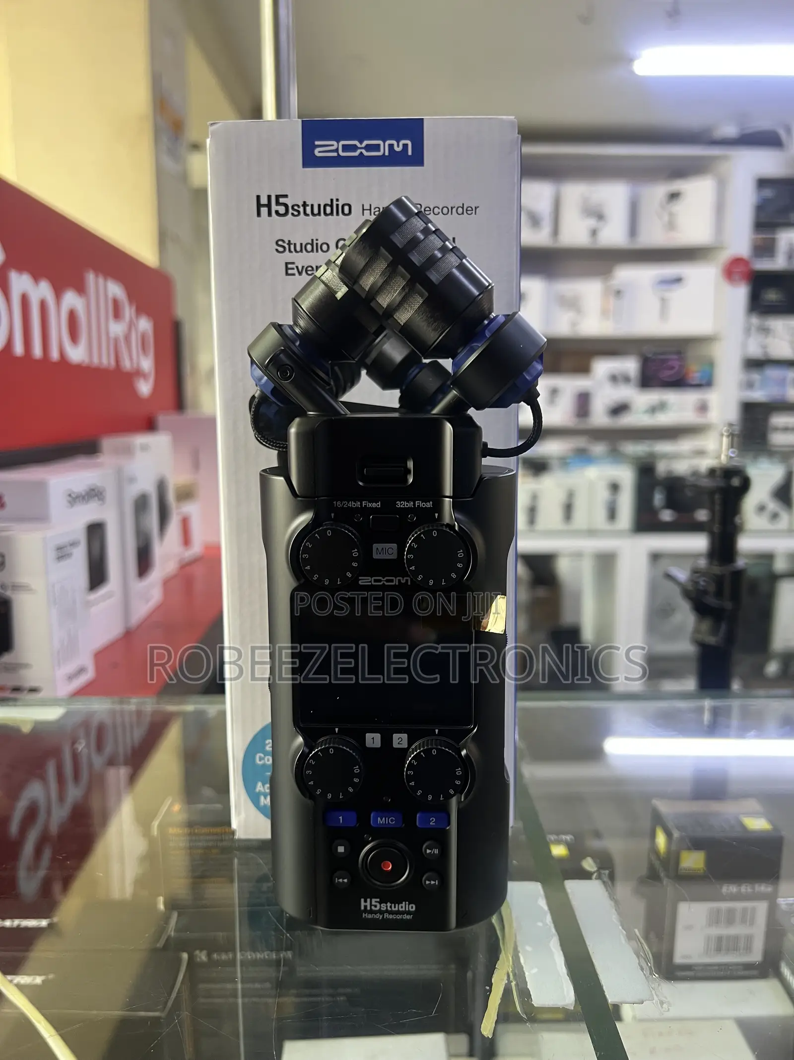 ZOOM H5Studio 4-Track Handy Recorder With 32-Bit Float Recording