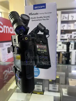ZOOM H5Studio 4-Track Handy Recorder With 32-Bit Float Recording