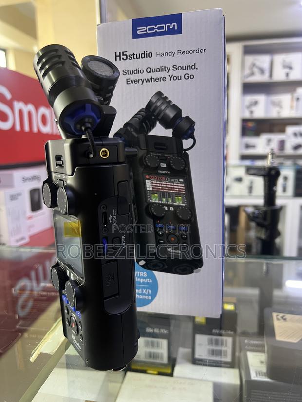 ZOOM H5Studio 4-Track Handy Recorder With 32-Bit Float Recording - thumbnail 4