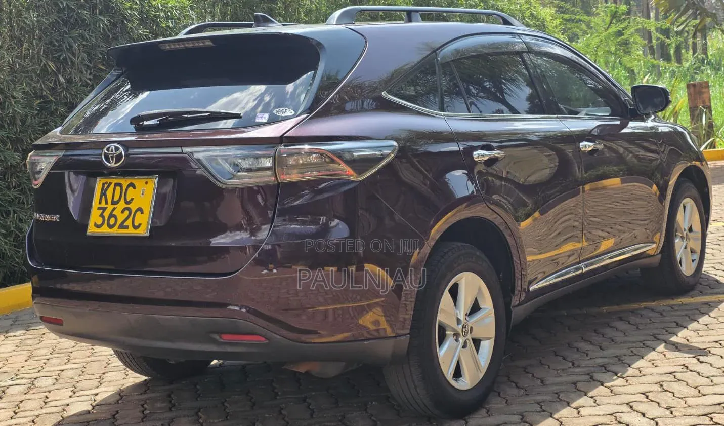 Toyota Harrier 2014