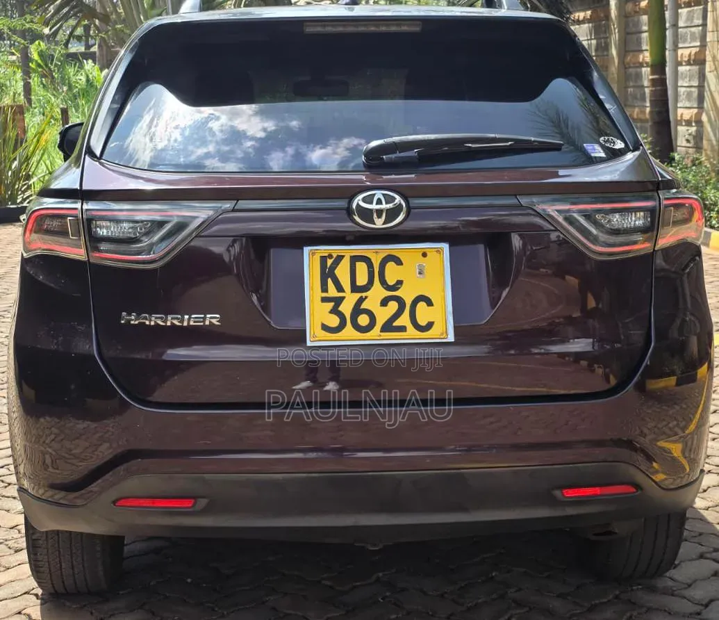 Toyota Harrier 2014