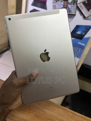 Apple iPad 10.2 (2019) 32 GB Silver