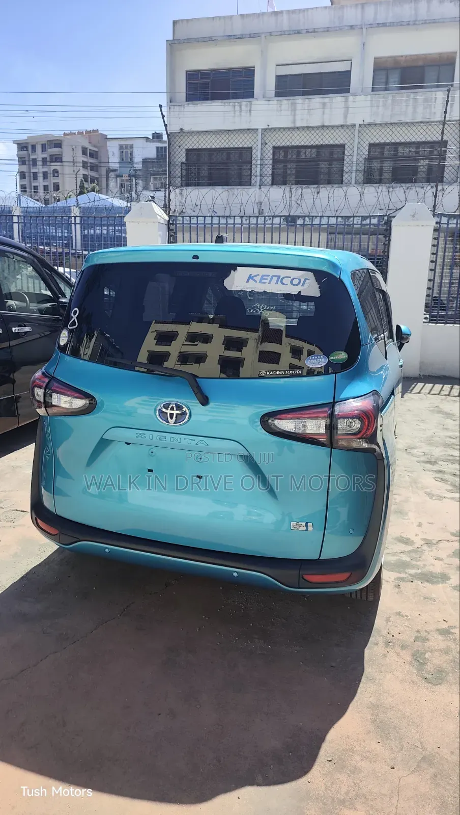 Toyota Sienta 2020 Green