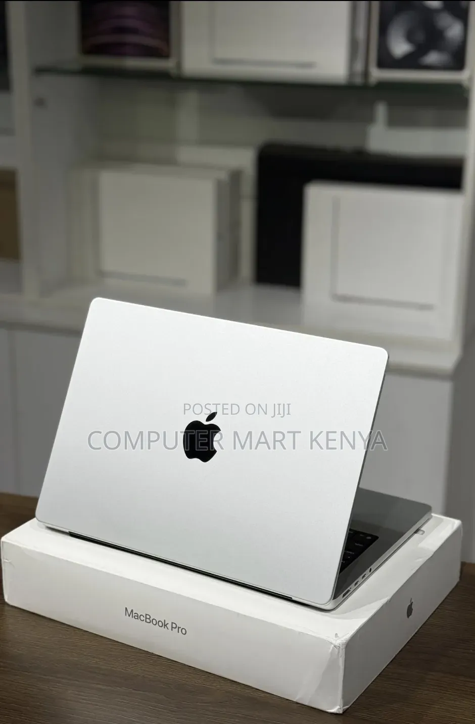 New Laptop Apple MacBook Pro 16GB Apple M5 Pro SSD 512GB