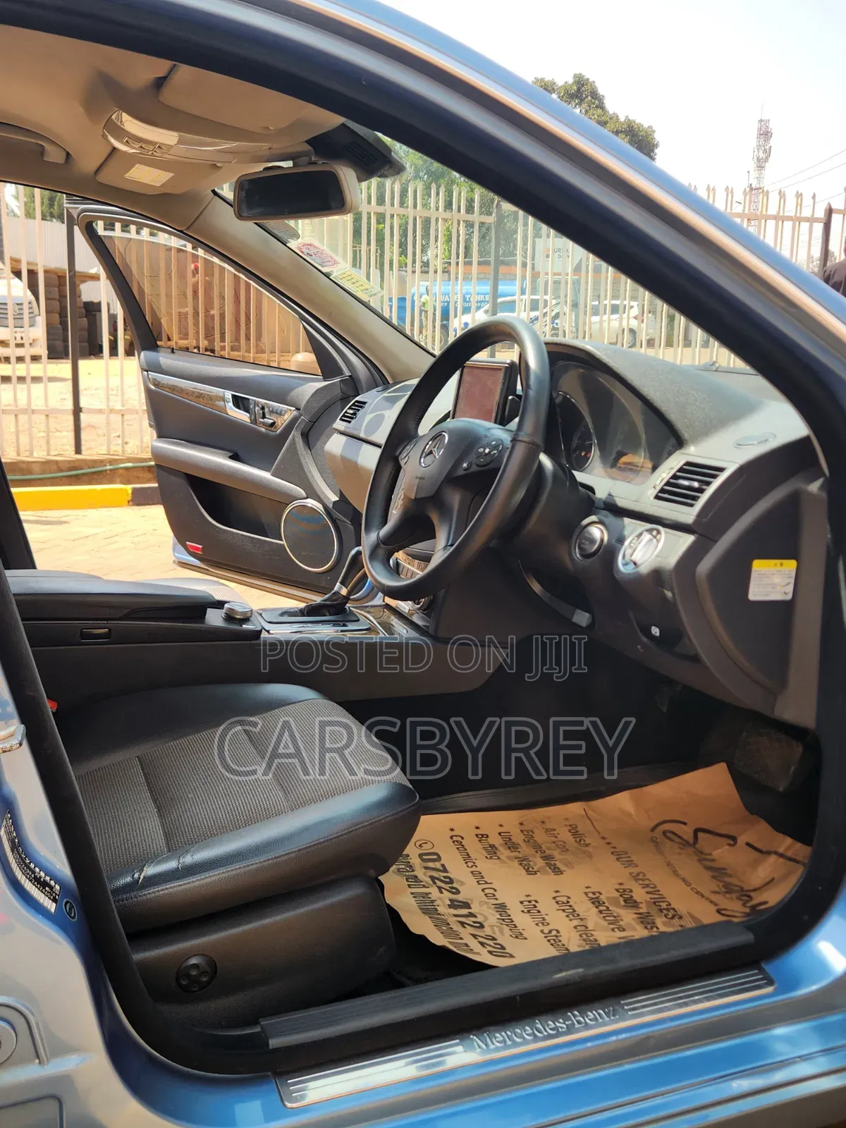 Mercedes-Benz C250 2010 Blue