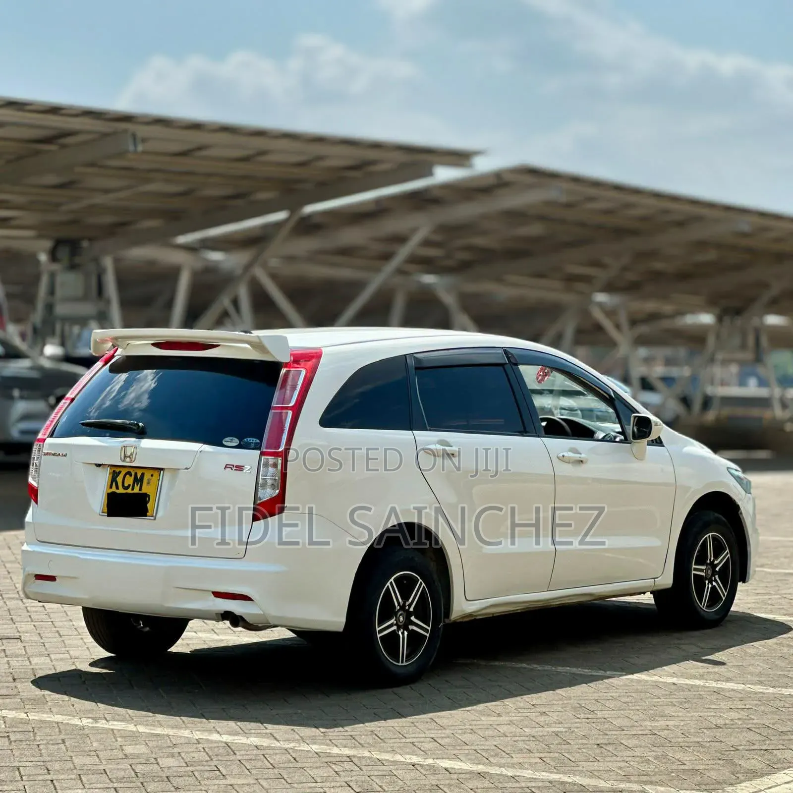 Honda Stream 2010 White