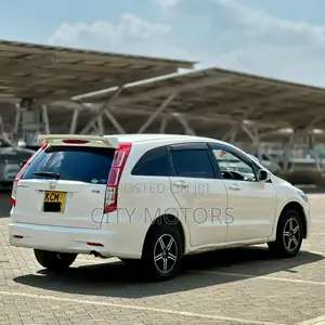 Honda Stream 2010 White