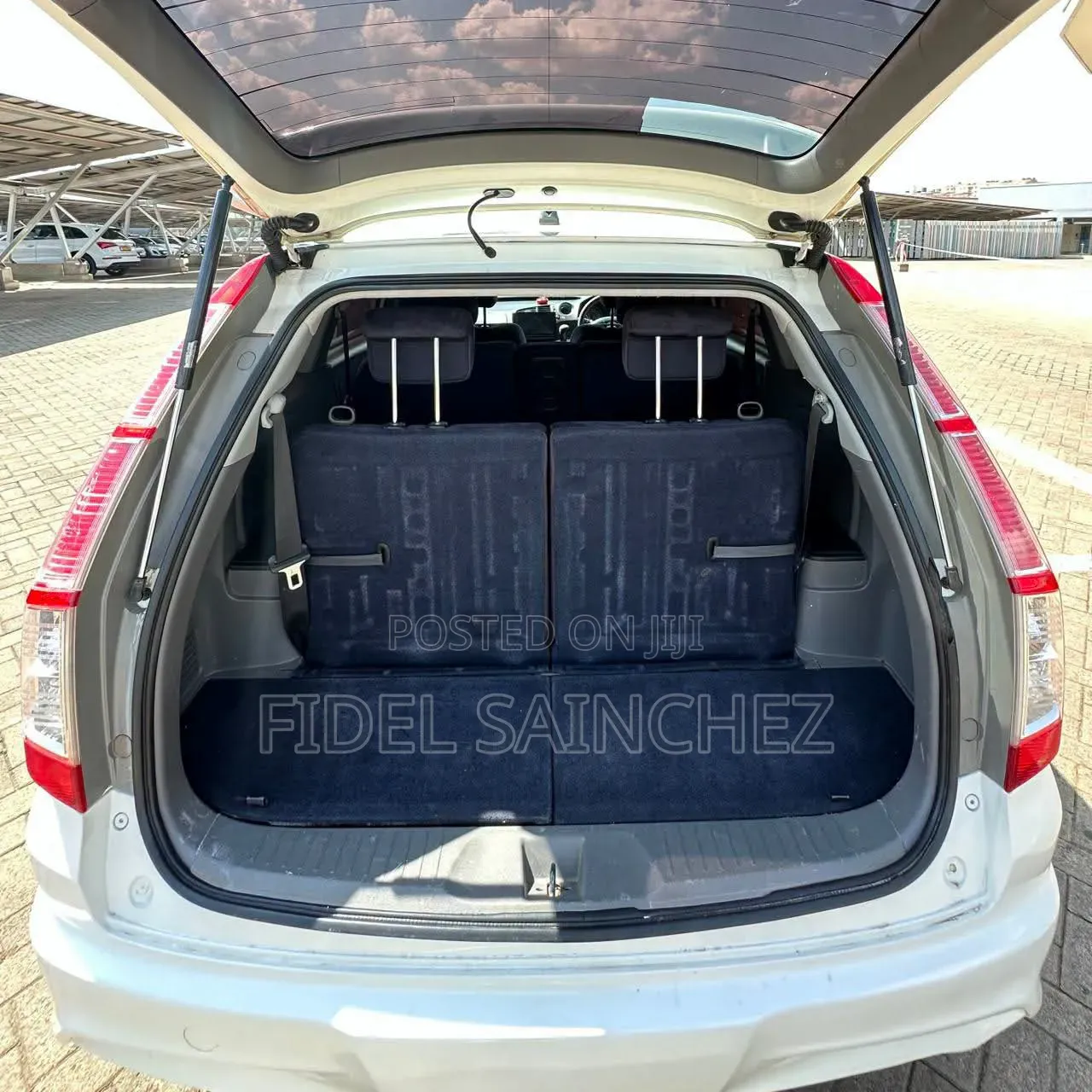 Honda Stream 2010 White