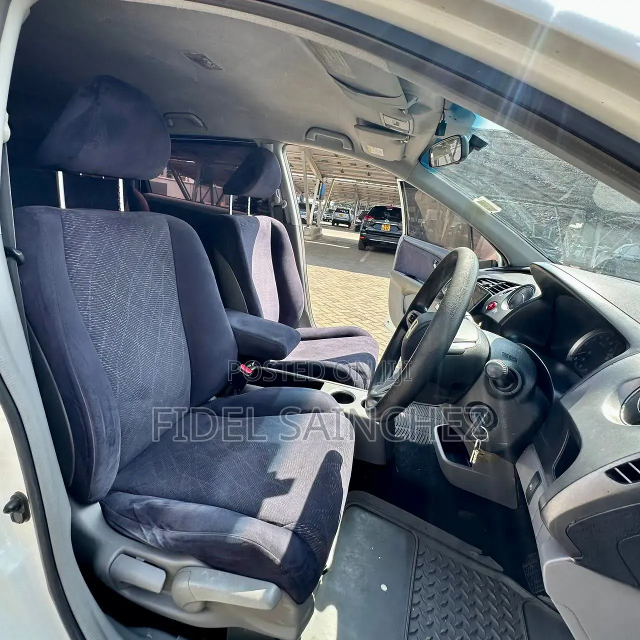 Honda Stream 2010 White